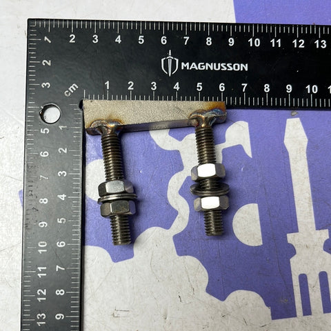 DOUBLE SCREW POINT WITH WASHER AND BOLT