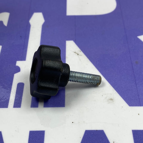 BLACK MULTIPLE LOBES CLAMPING KNOB