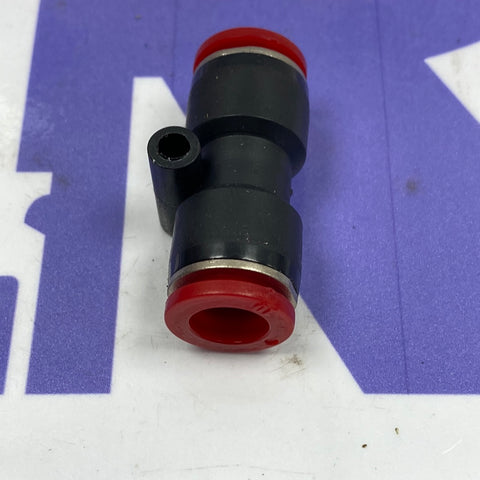 PNEUMATIC STRAIGHT COUPLING 10mm