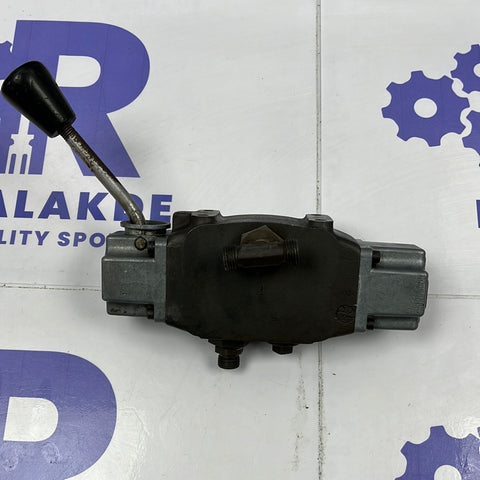 Hydraulic lever valve