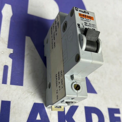 Multi9 C45AD 32A TYPE 4 M4 BS3871 6K AIEC157.1 240/415V~