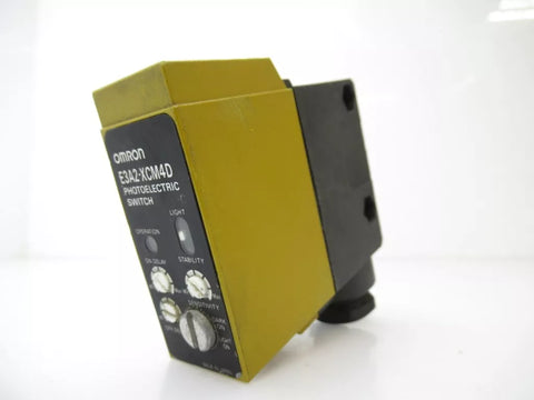 OMRON E3A2-XCM4D