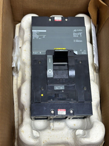 SCHNEIDER ELECTRIC  Q4L3250