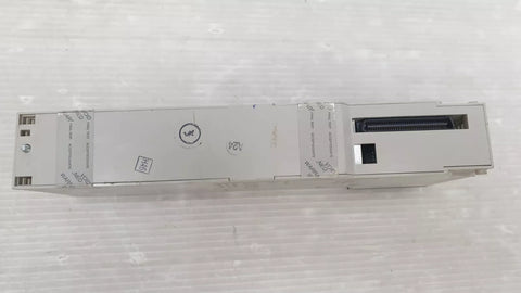 SCHNEIDER ELECTRIC 140DAO84000