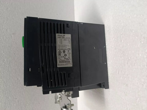 SCHNEIDER ELECTRIC ATV320U06N4C