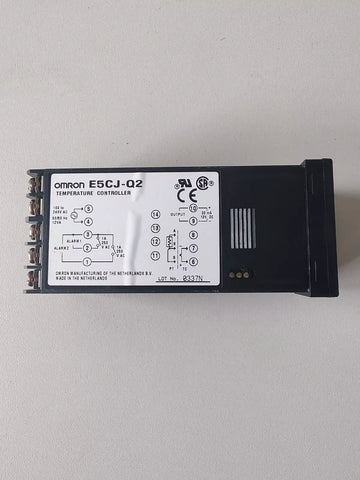 OMRON E5CJ-Q2