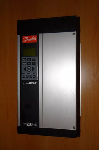 Danfoss frequency converter 2.9KVA VLT6003HT4C54S TR3DLF00A00C0