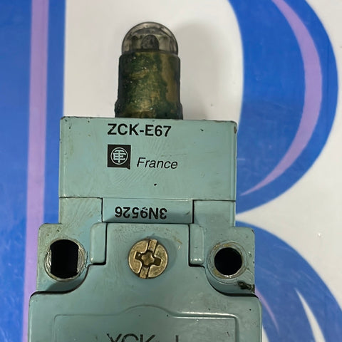 ZCK-E67 3N9526